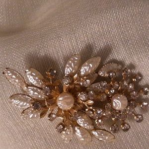 Vintage brooch #286